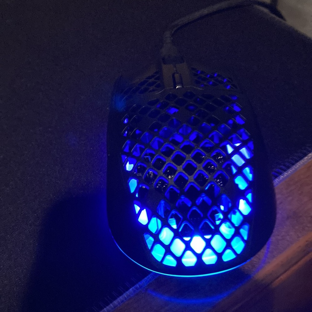 Gaming mouse - Picture 2 of 4